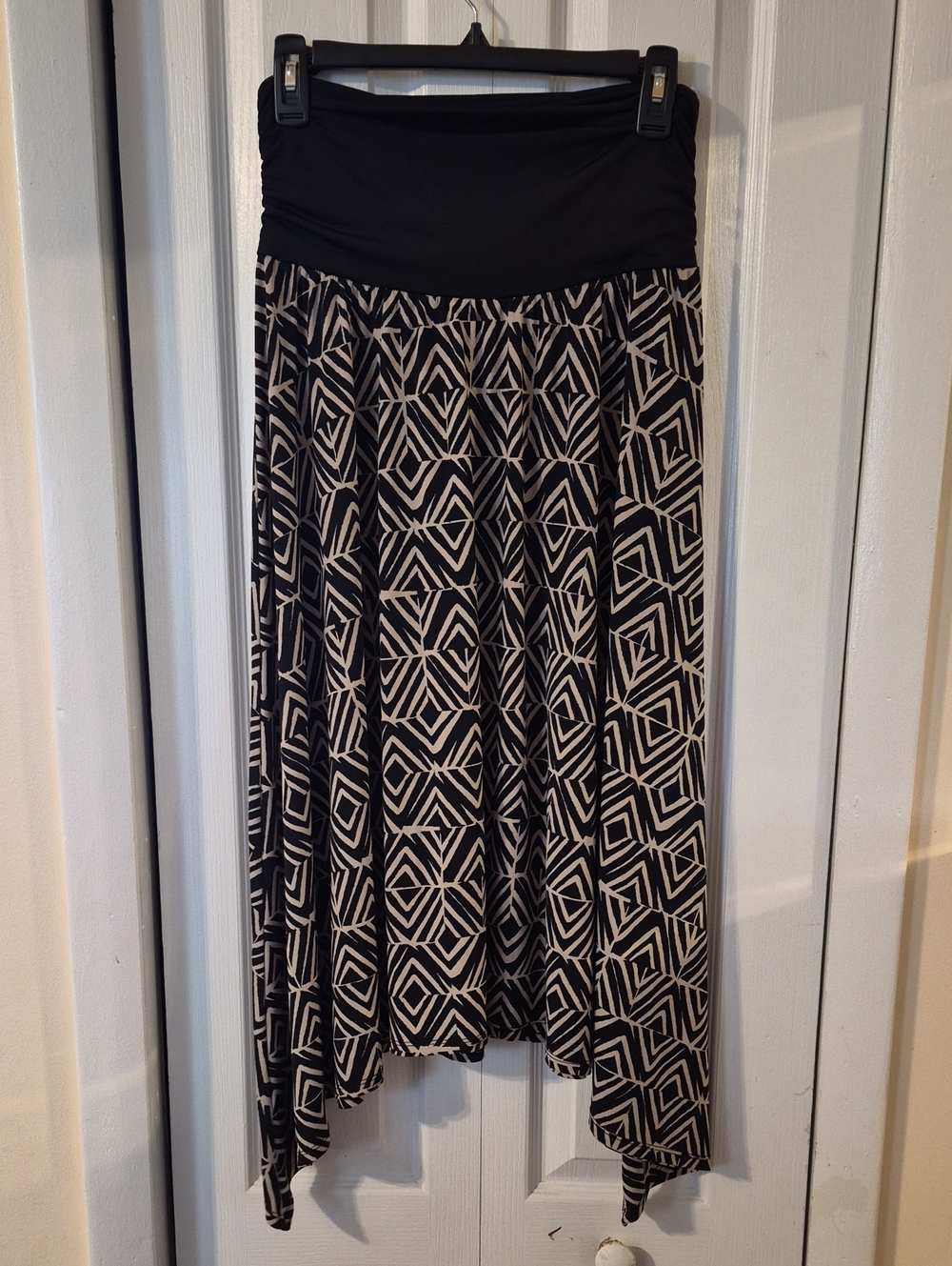 Apt. 9 Black & Cream Geometric Handkerchief Hem High-Waisted Skirt